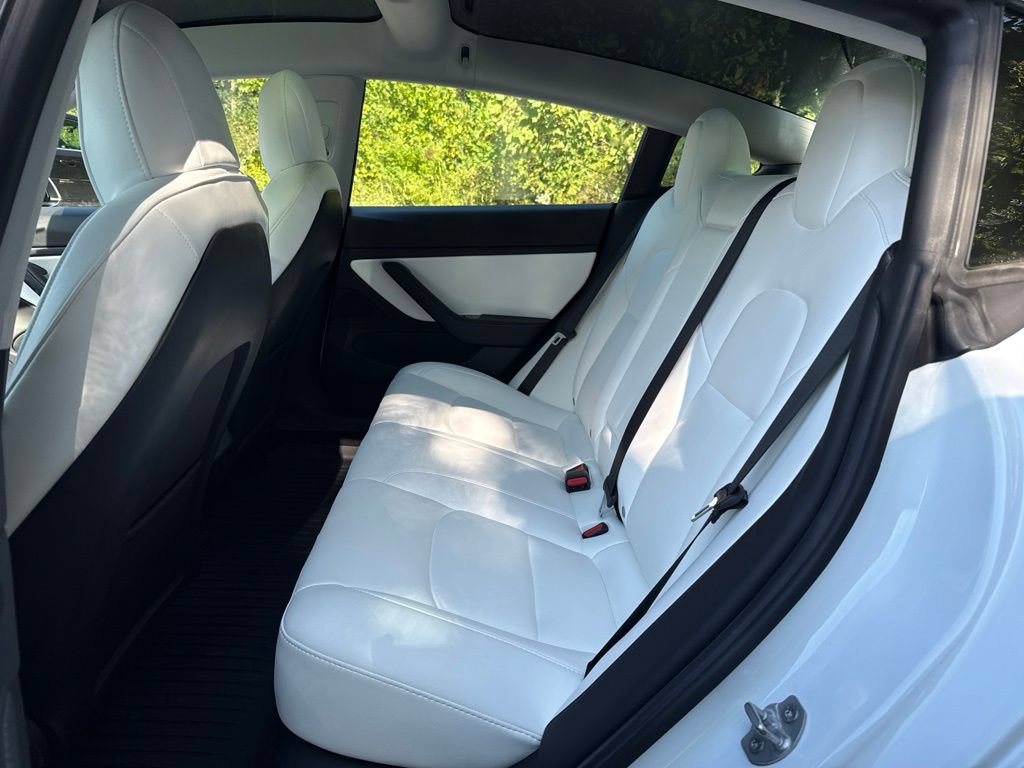 Used 2020 Tesla Model 3 Standard Range RWD image 27