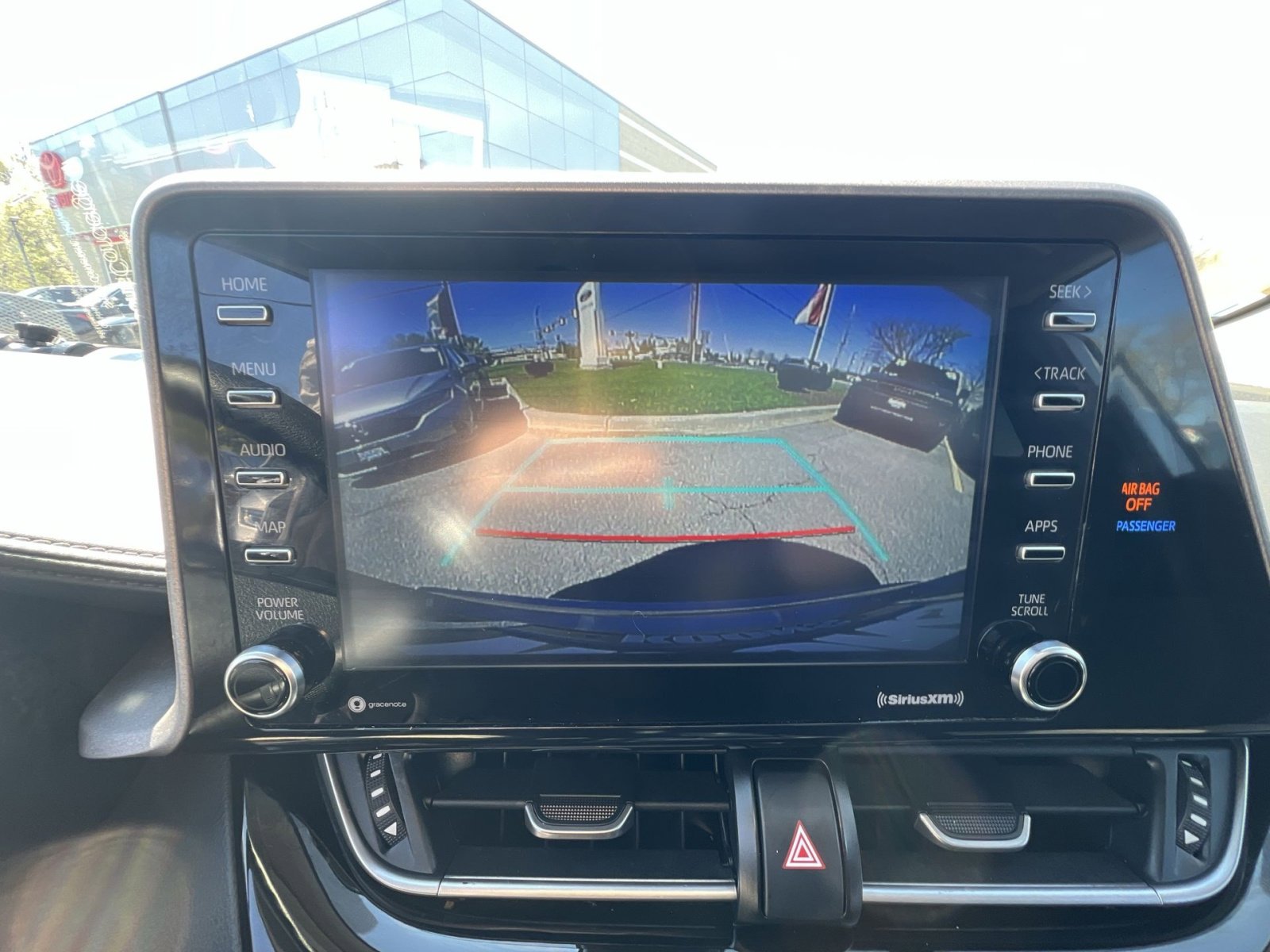 Used 2020 Toyota C-HR LE image 19