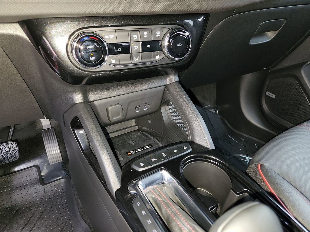 Used 2026 Chevrolet TrailBlazer RS w/ Convenience Package FWD image 21