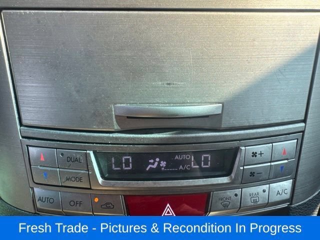 Used 2011 Subaru Outback 2.5i Limited w/ PWR Moonroof Pkg AWD/4WD image 15