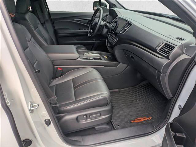 Certified 2025 Honda Passport TrailSport image 19