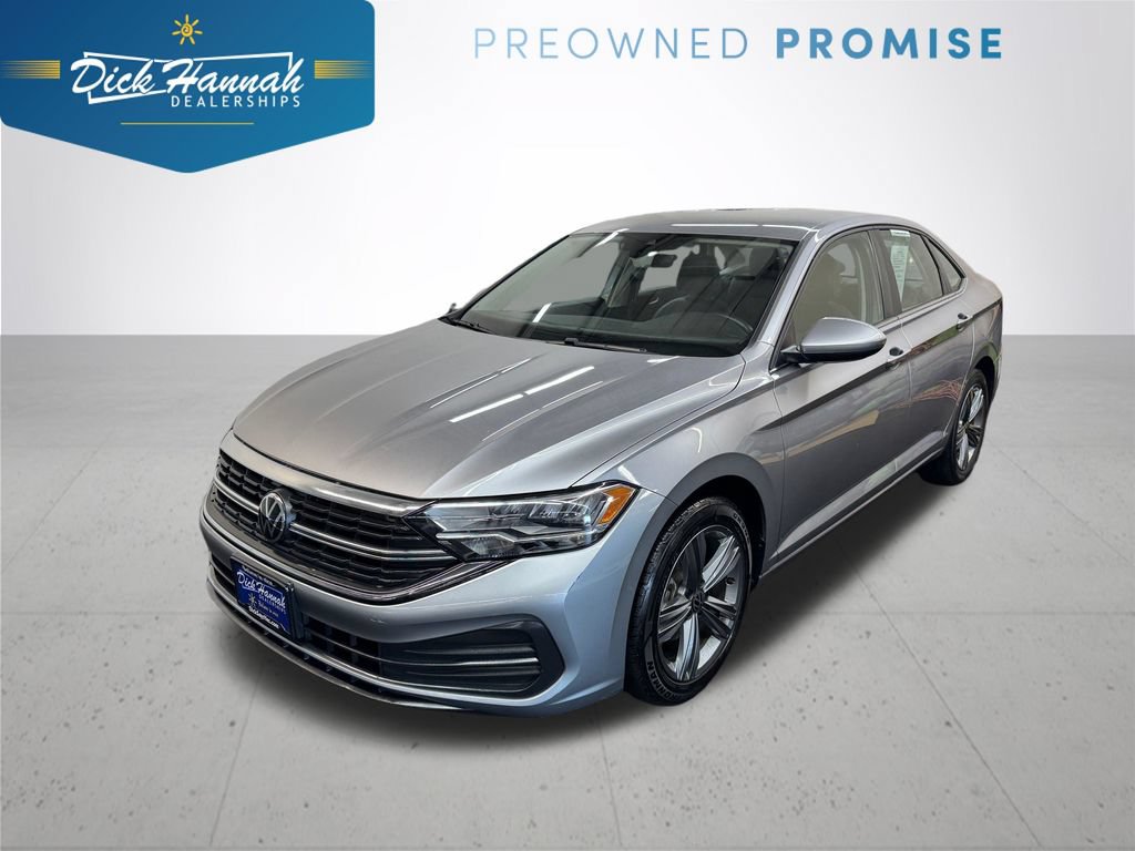 Used 2024 Volkswagen Jetta SE