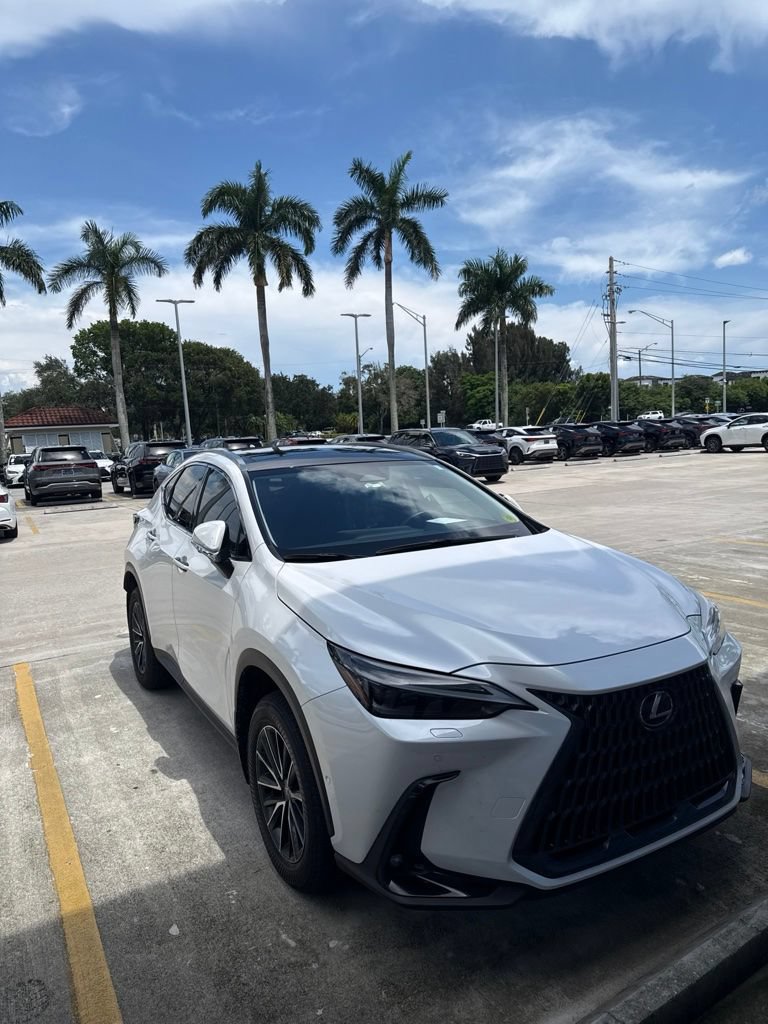 Used 2024 Lexus NX 350h AWD w/ Vision Package image 2