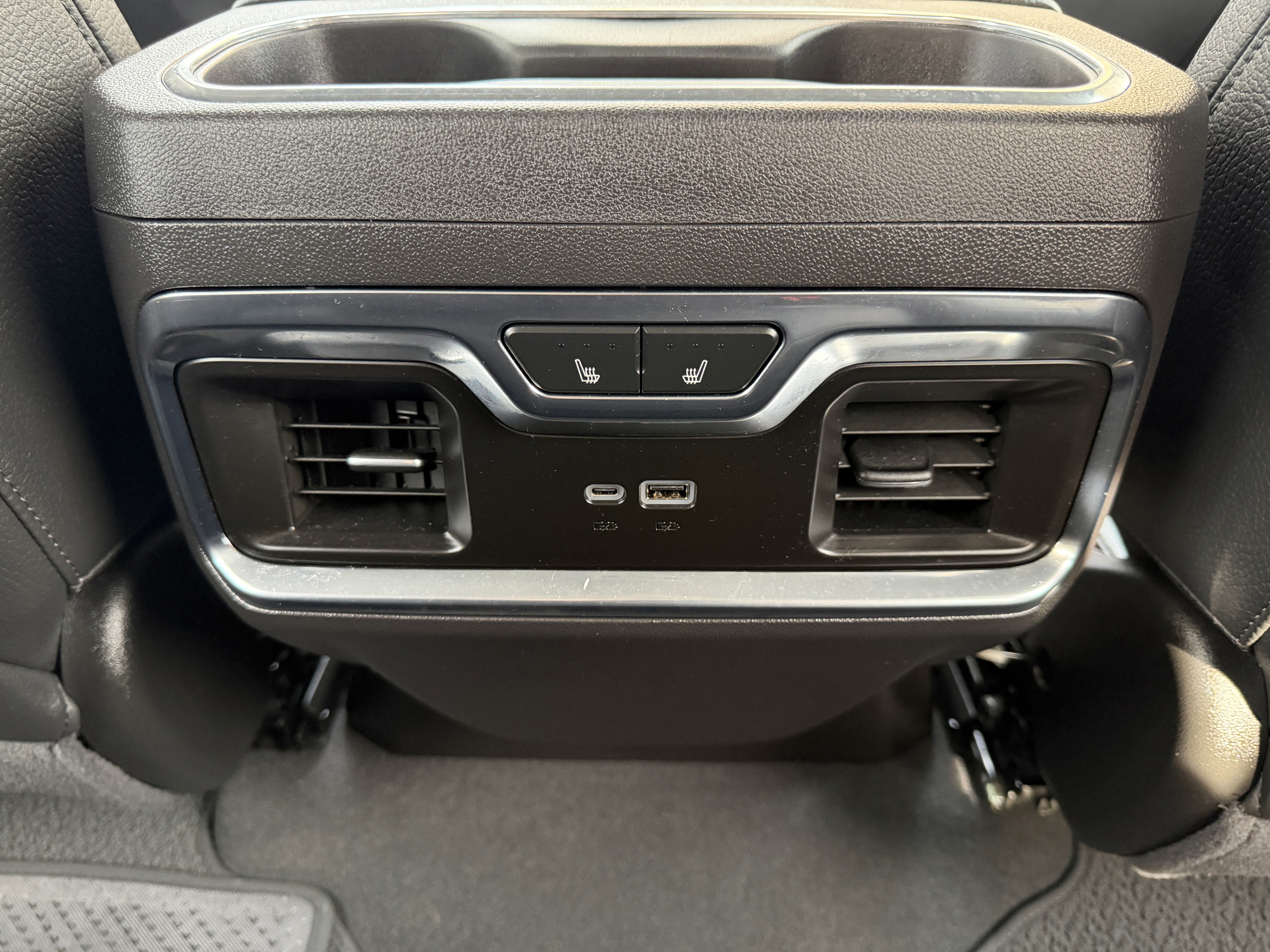 Used 2024 GMC Sierra 1500 Denali w/ Denali Reserve Package image 30