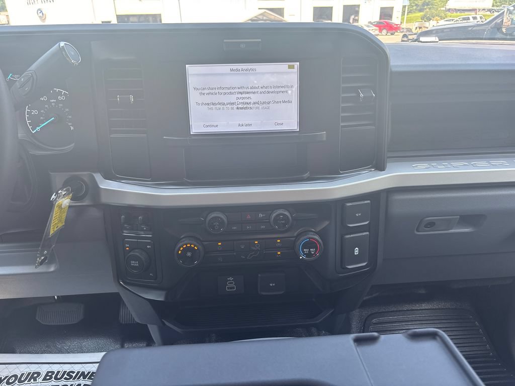 New 2026 Ford F350 XL AWD/4WD image 19