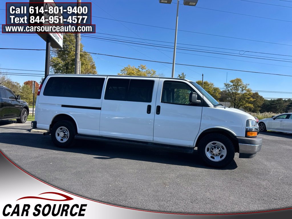 Used 2019 Chevrolet Express 3500 LT w/ LT Preferred Equipment Group RWD image 9