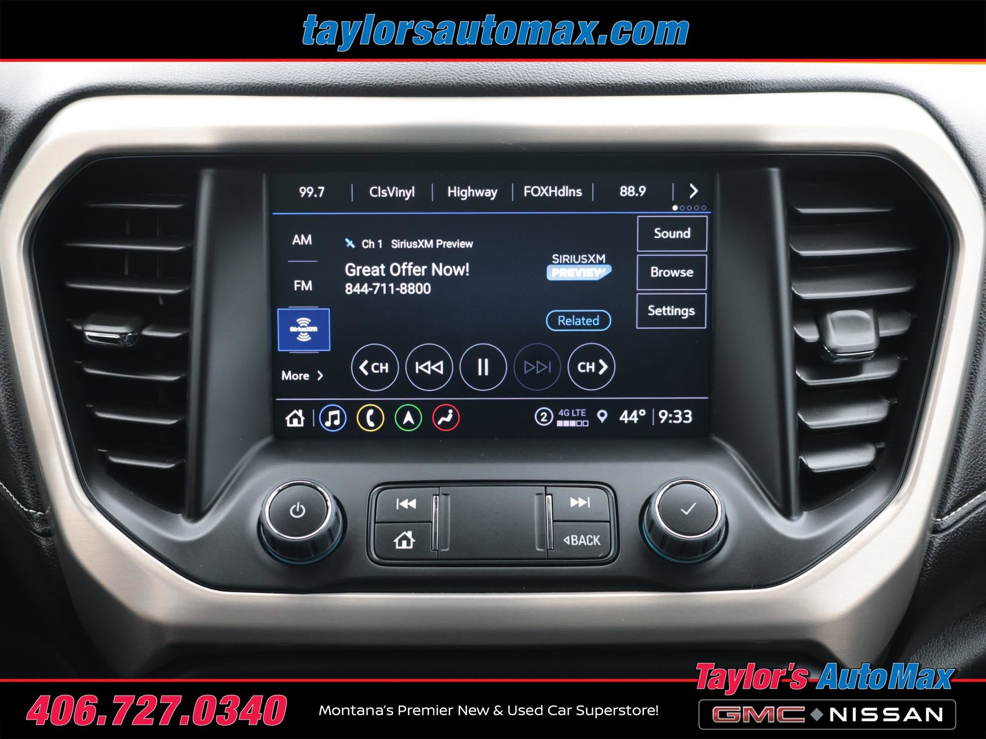 Used 2023 GMC Acadia Denali w/ Denali Ultimate Package AWD/4WD image 14