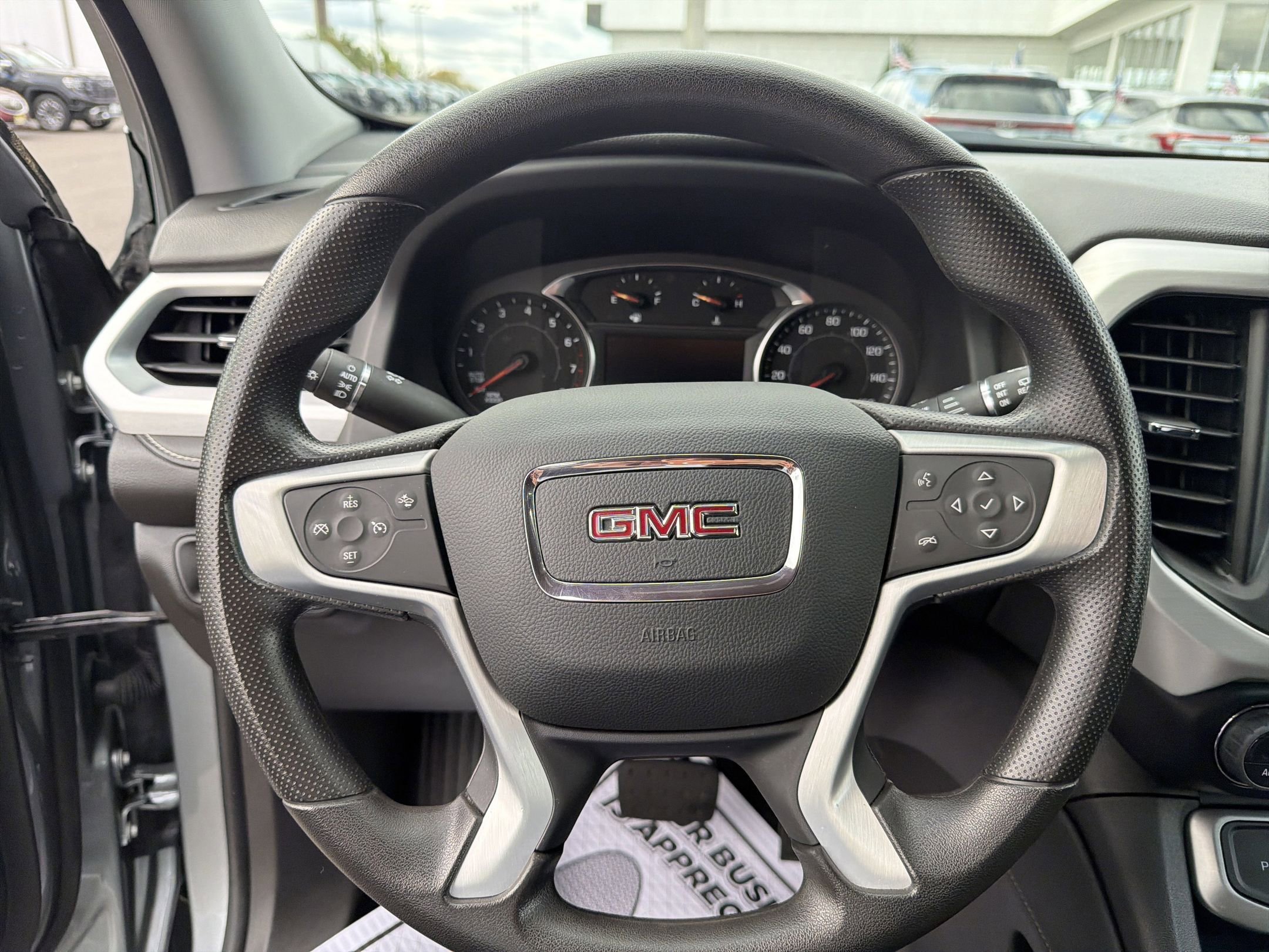 Certified 2023 GMC Acadia SLE image 12