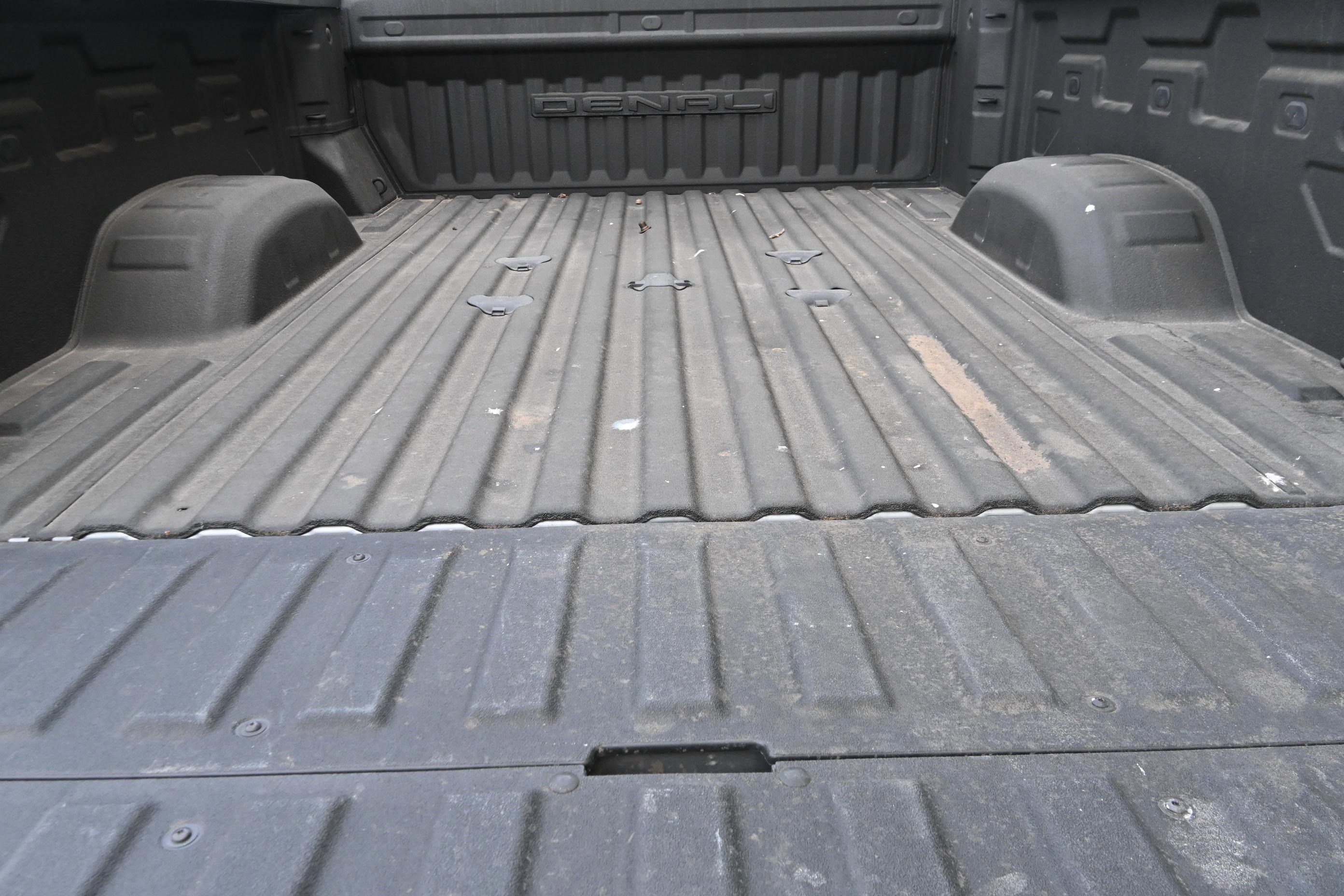 Used 2024 GMC Sierra 2500 Denali w/ Denali Reserve Package image 9