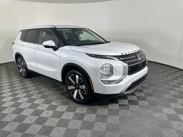 New 2026 Mitsubishi Outlander SE AWD/4WD image 12