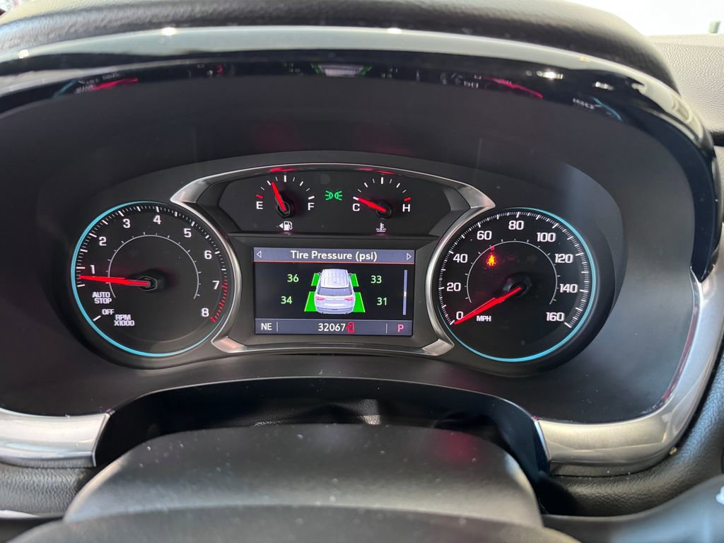 Certified 2023 Chevrolet Traverse LT AWD/4WD image 16