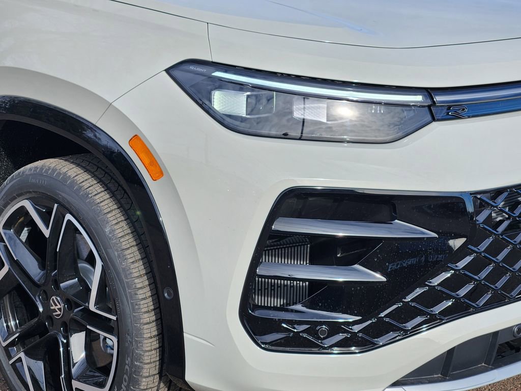 New 2026 Volkswagen Tiguan SEL R-Line image 27