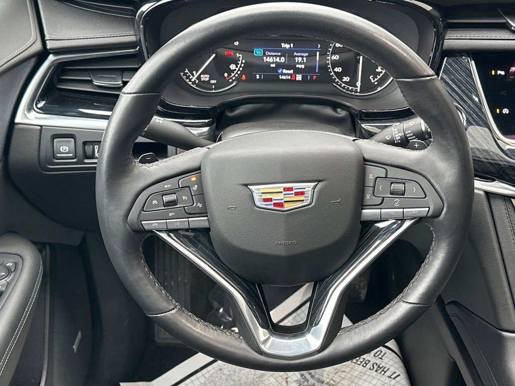 Certified 2024 Cadillac XT6 Premium Luxury image 12