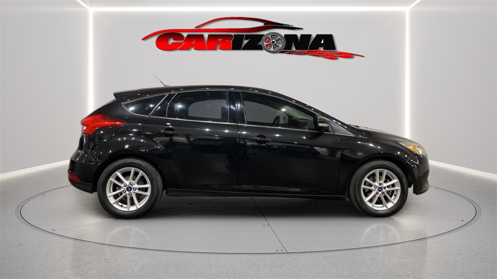 Used 2015 Ford Focus SE image 1