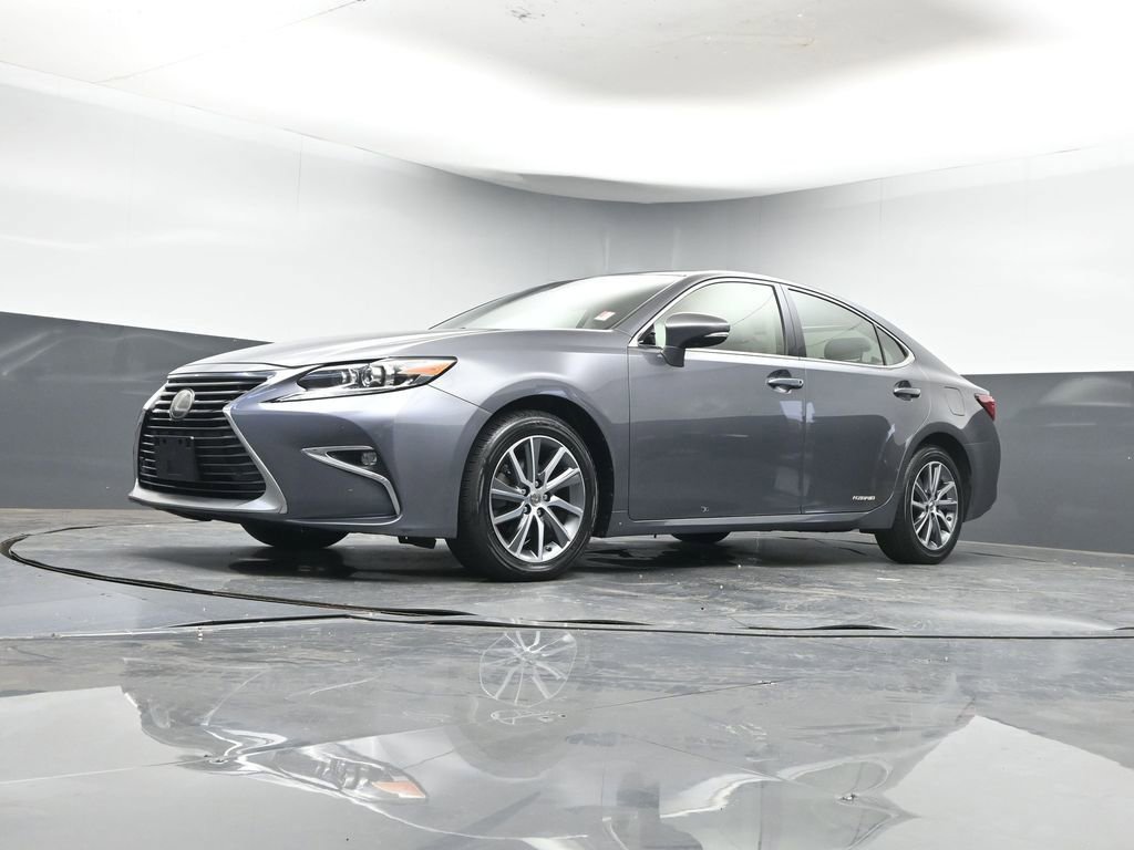 Used 2017 Lexus ES 300h image 24