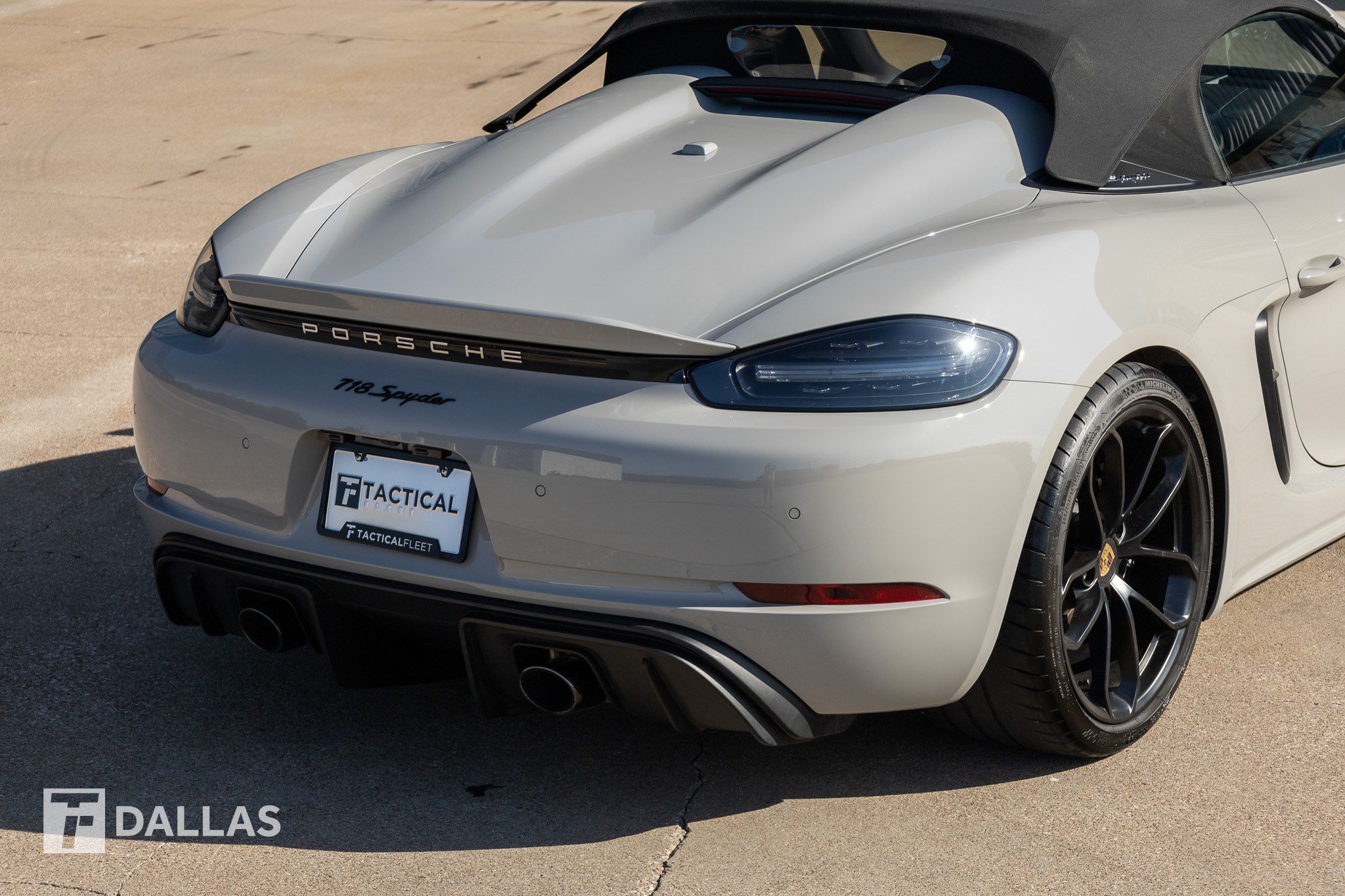 Used 2022 Porsche 718 Boxster Spyder RWD image 16