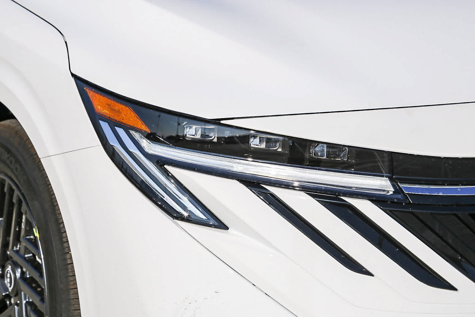 New 2026 Nissan Sentra SV w/ SV Convenience Package FWD image 4