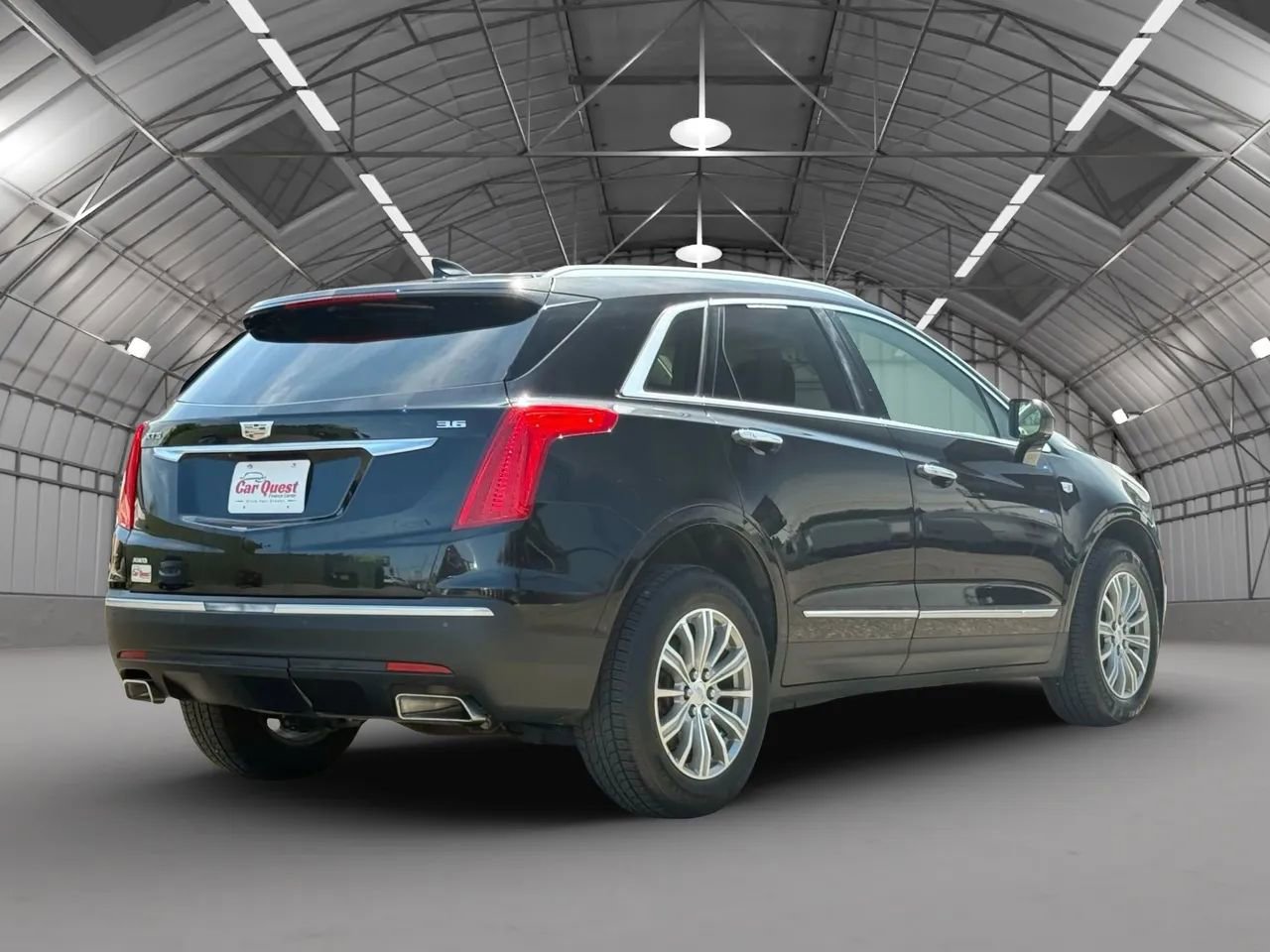 Used 2017 Cadillac XT5 Luxury image 8