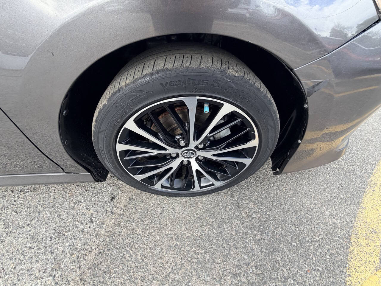 Used 2021 Toyota Camry LE FWD image 36