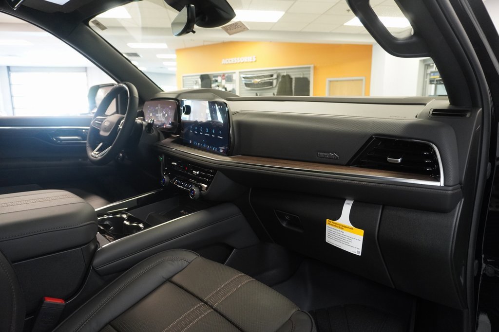 New 2026 Chevrolet Suburban High Country image 38