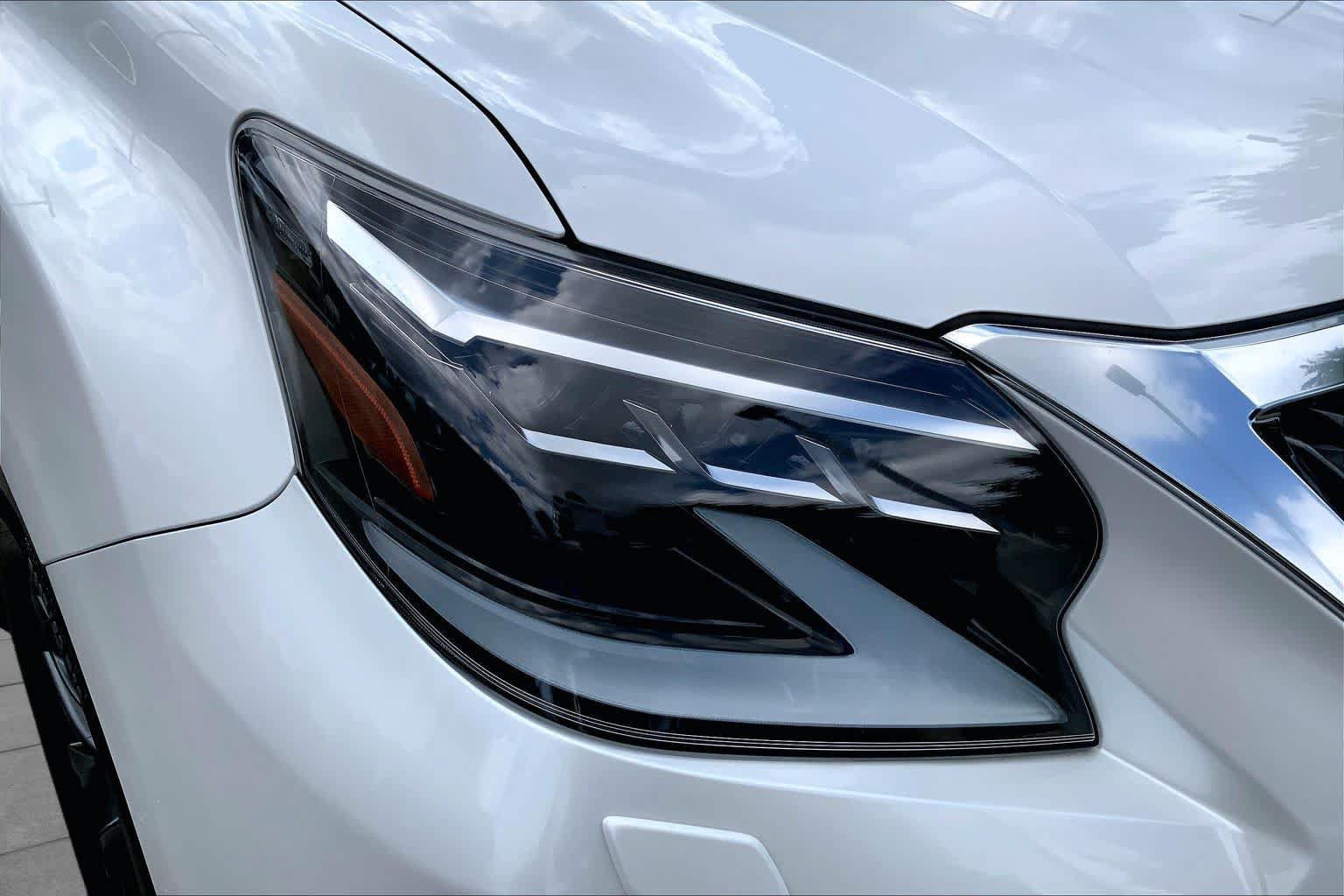 Certified 2023 Lexus GX 460 Premium w/ Premium Package AWD/4WD image 28