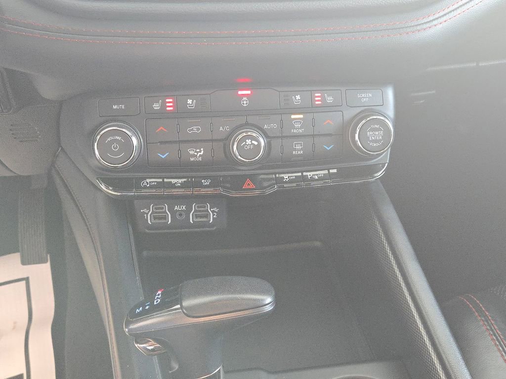Used 2024 Dodge Durango GT image 19