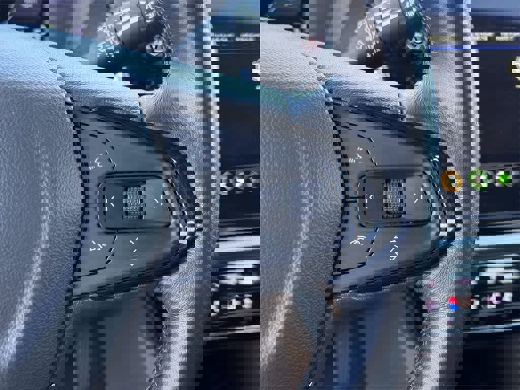 Used 2023 Chevrolet Bolt EUV LT w/ Convenience Package image 12