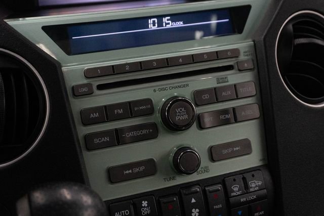 Used 2010 Honda Pilot Touring image 28