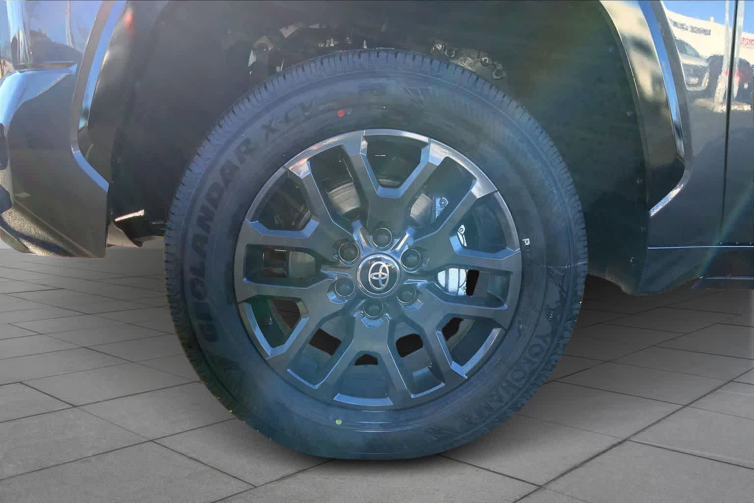 New 2026 Toyota Tundra Platinum AWD/4WD image 11