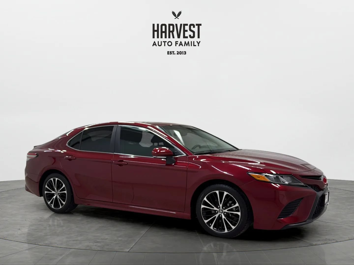 Used 2018 Toyota Camry SE w/ Audio Package FWD image 9
