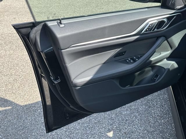 New 2026 BMW 430i xDrive w/ M Sport Package AWD/4WD image 11