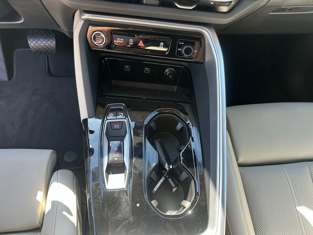 New 2025 Audi Q5 Premium Plus image 18