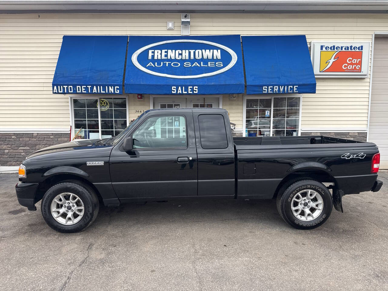 Used 2010 Ford Ranger XLT image 3