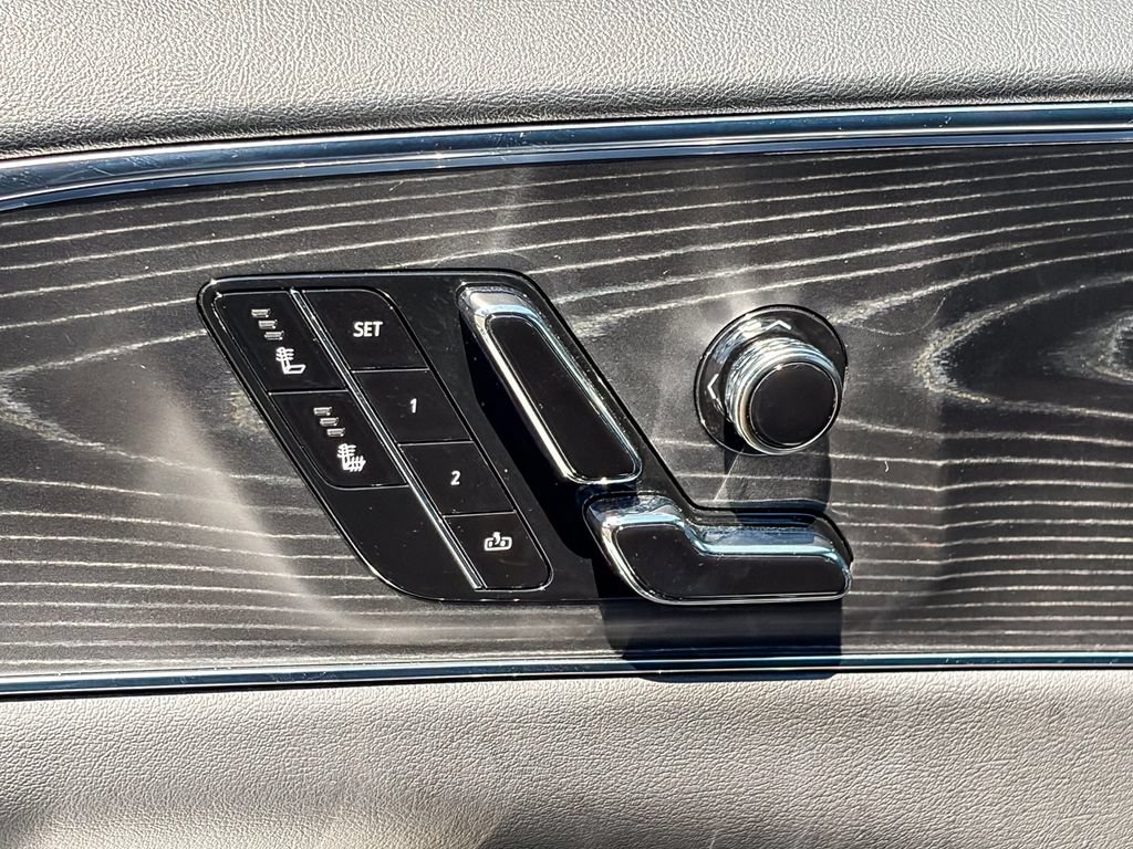 Certified 2024 Cadillac Lyriq Luxury RWD image 37