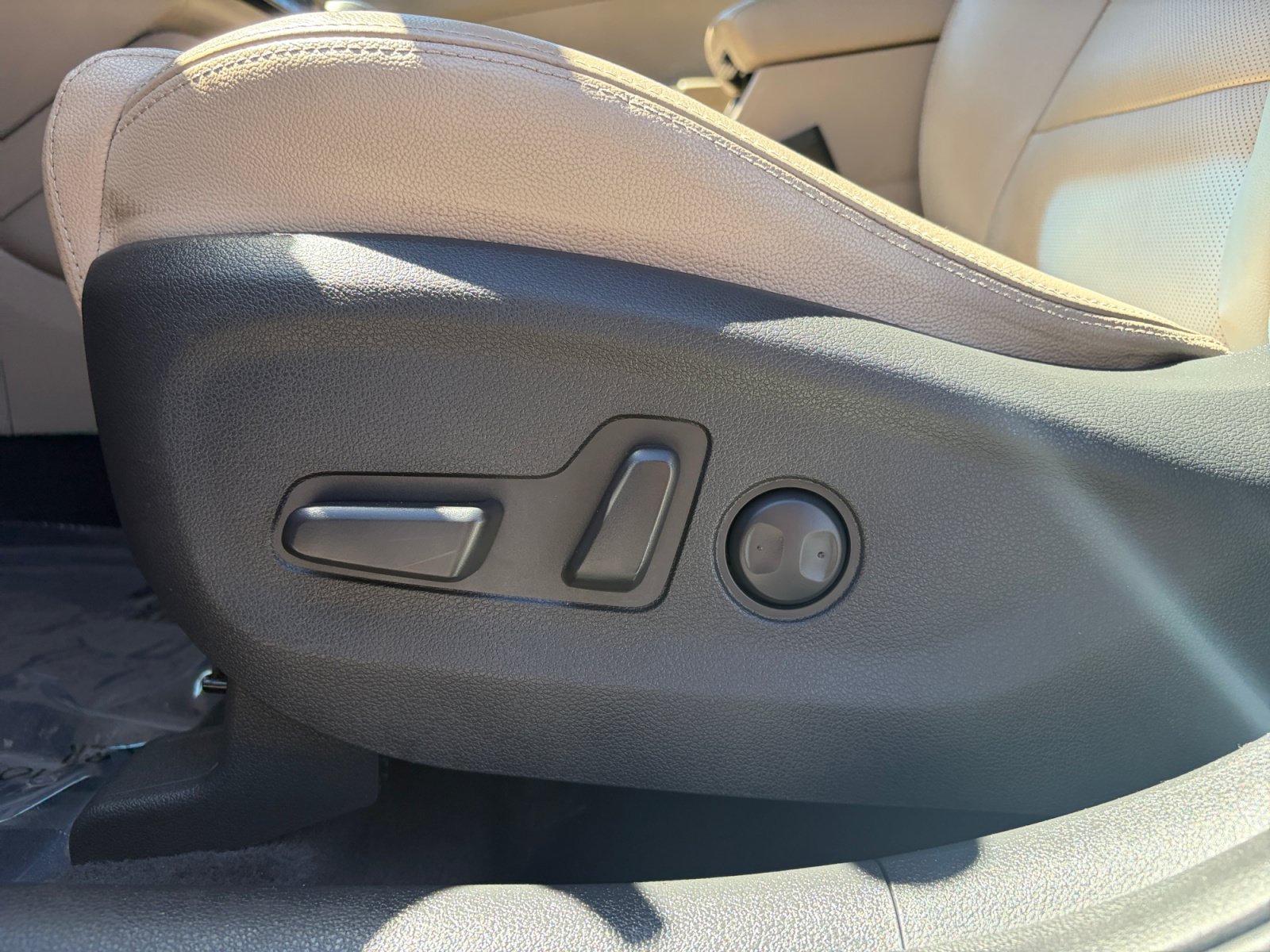 Used 2018 Hyundai Tucson SEL Plus w/ Cargo Package AWD/4WD image 15
