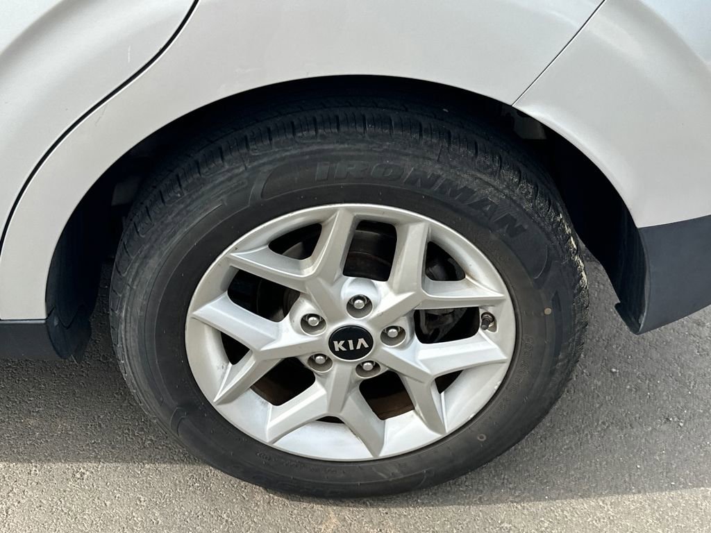 Used 2020 Kia Soul S image 17