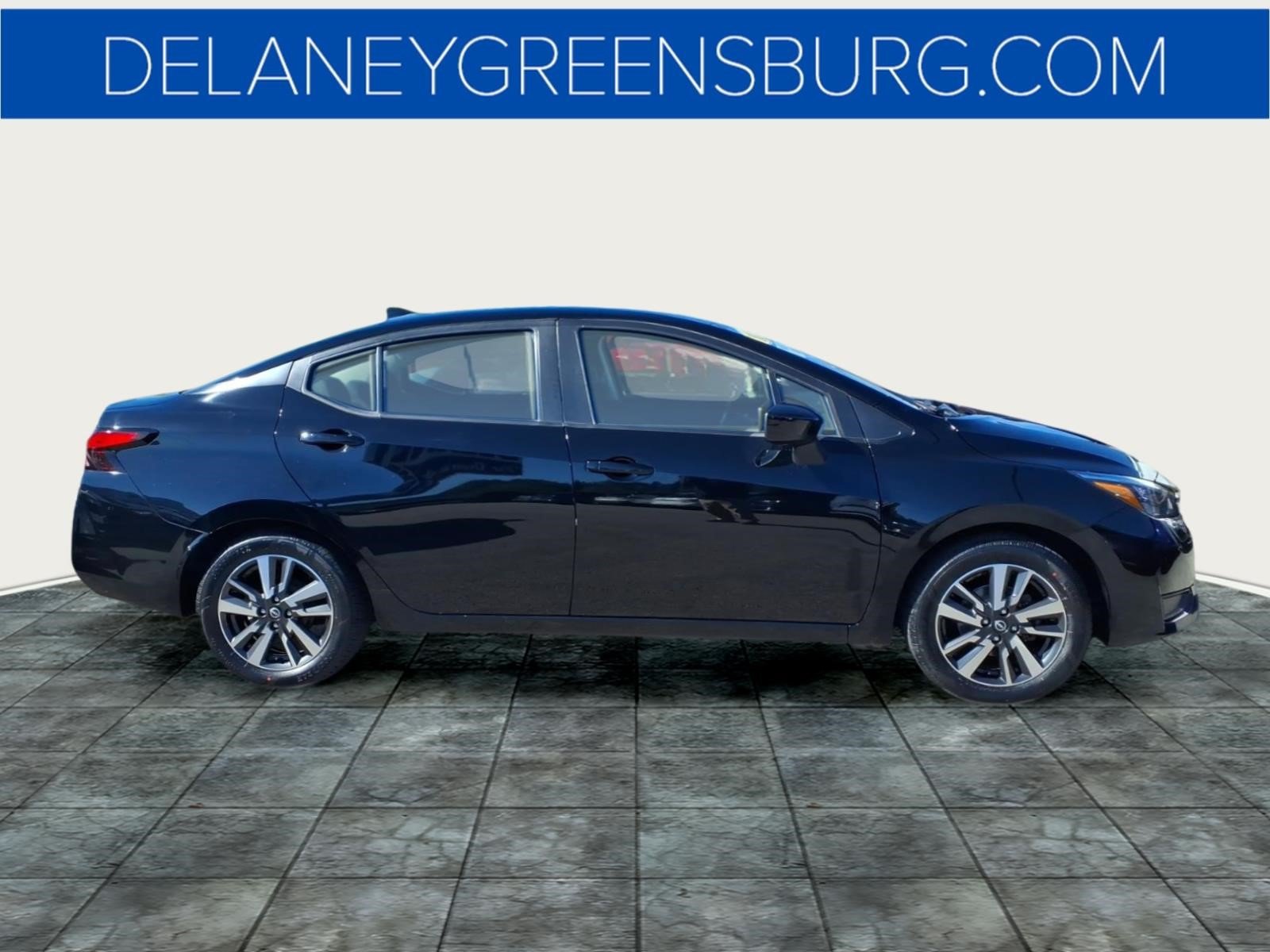 Used 2025 Nissan Versa SV FWD image 2