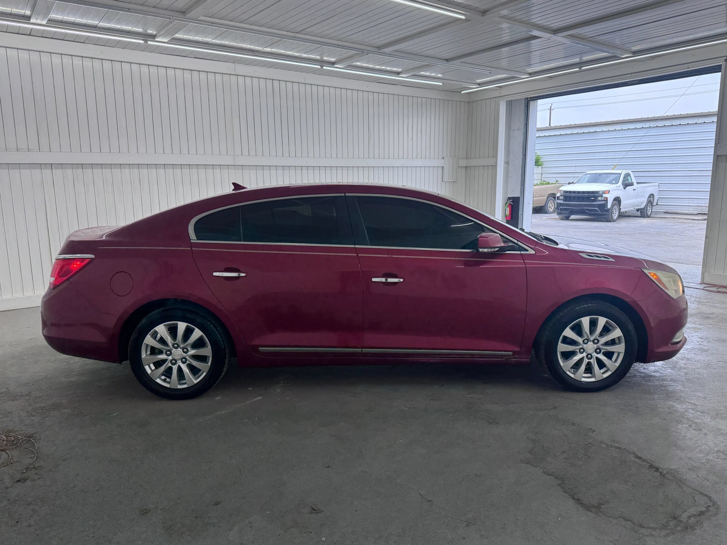 Used 2014 Buick LaCrosse Leather FWD image 4