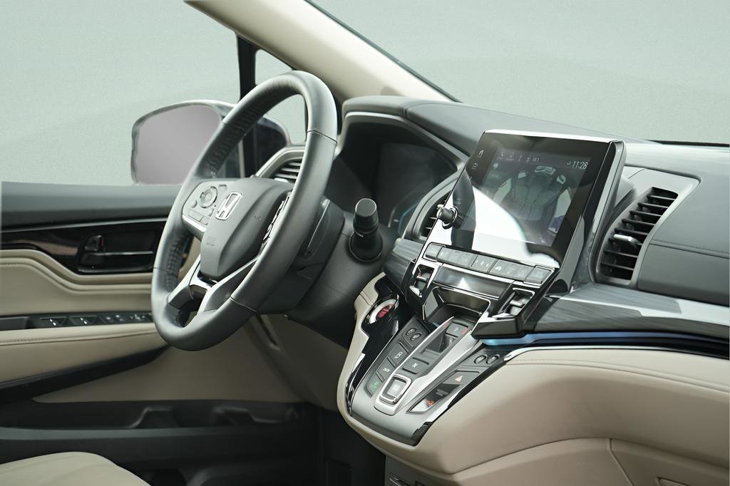 Used 2023 Honda Odyssey Elite image 14