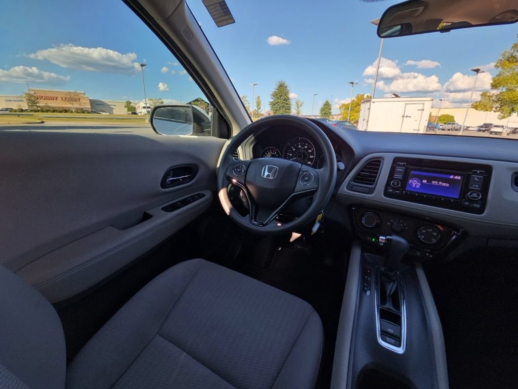 Used 2018 Honda HR-V LX image 20