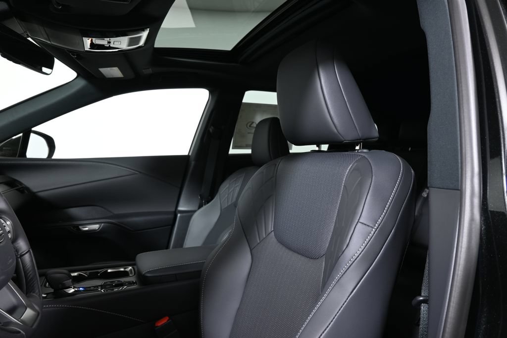 New 2026 Lexus RX 450h AWD w/ Convenience Package image 16