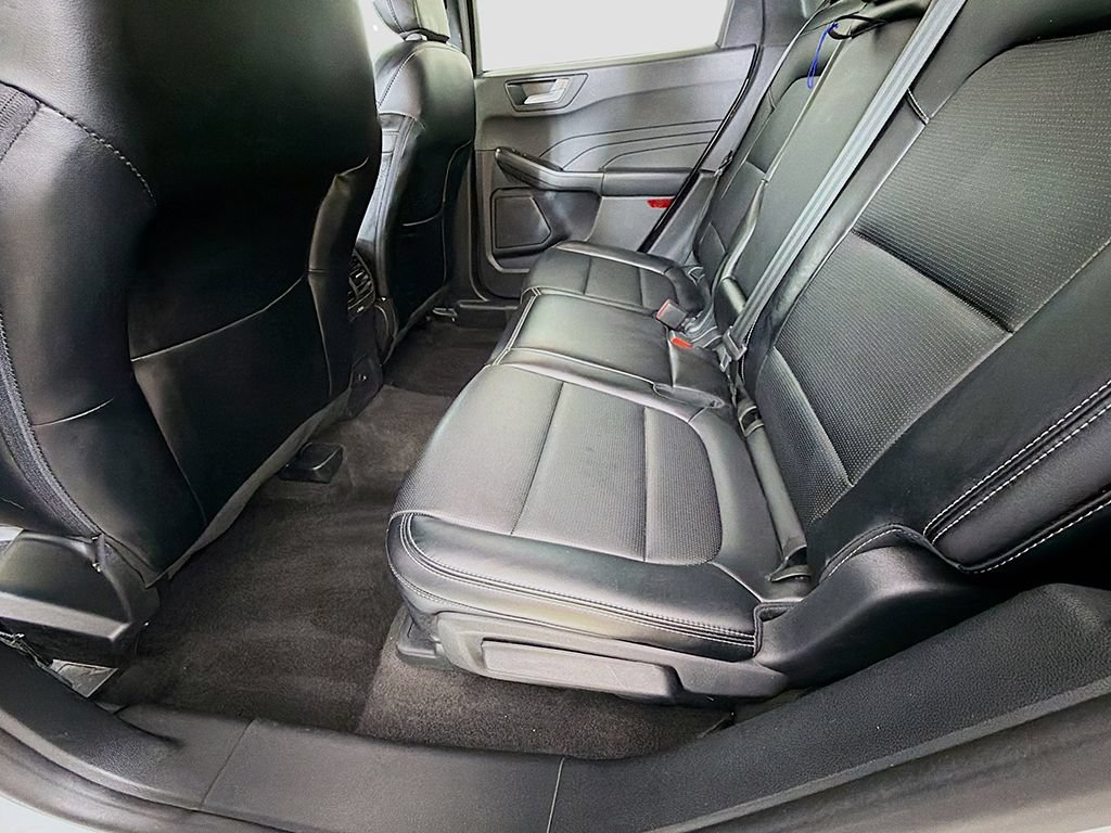 Used 2024 Ford Escape Platinum AWD/4WD image 24