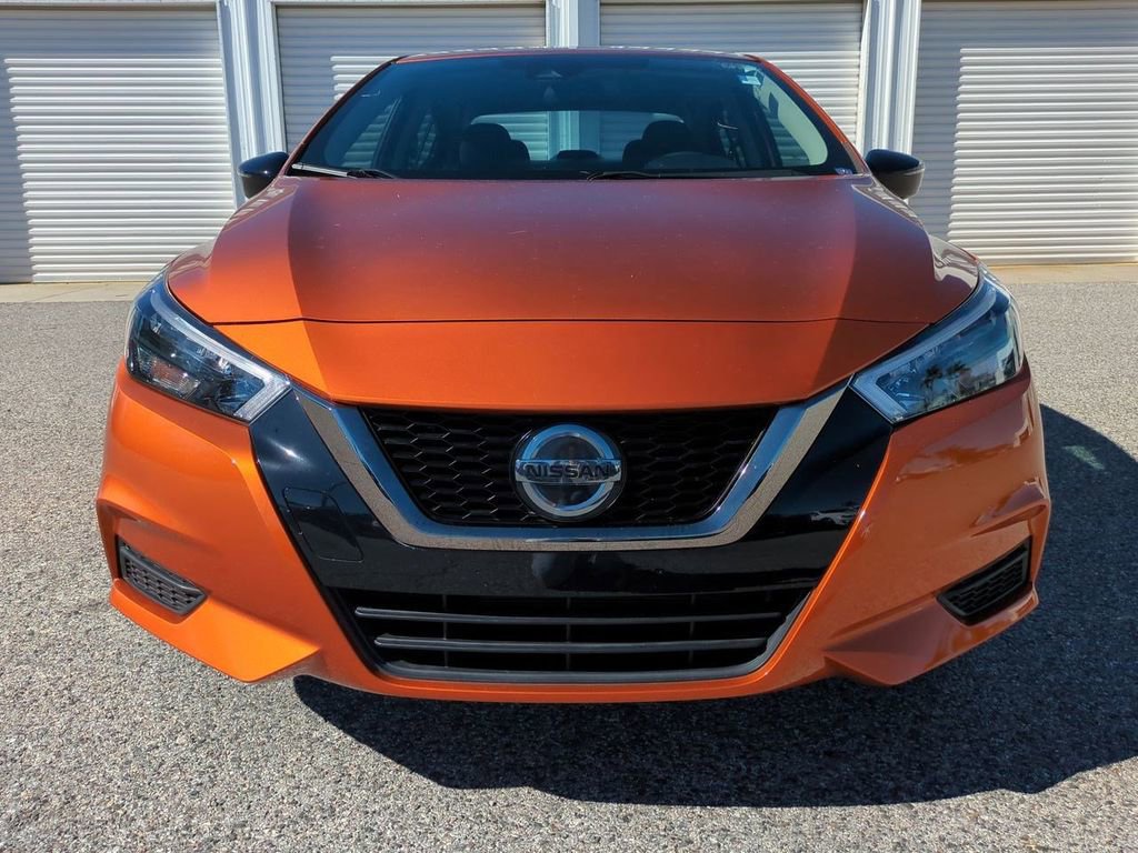 Certified 2022 Nissan Versa SR w/ Convenience Package image 9