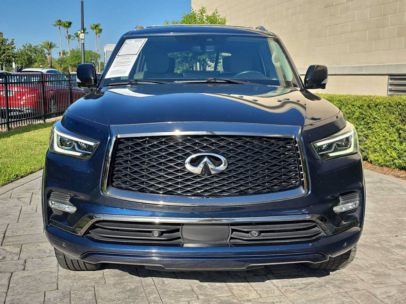 Used 2023 INFINITI QX80 Premium Select w/ Cargo Package RWD image 2