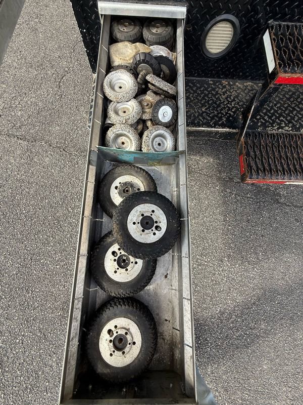 Used 2010 Chevrolet Express 3500 w/ Ambulance Package image 20