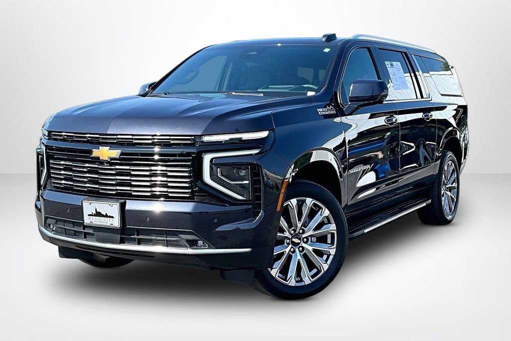 Used 2025 Chevrolet Suburban High Country w/ Sun And Tow Package AWD/4WD image 3