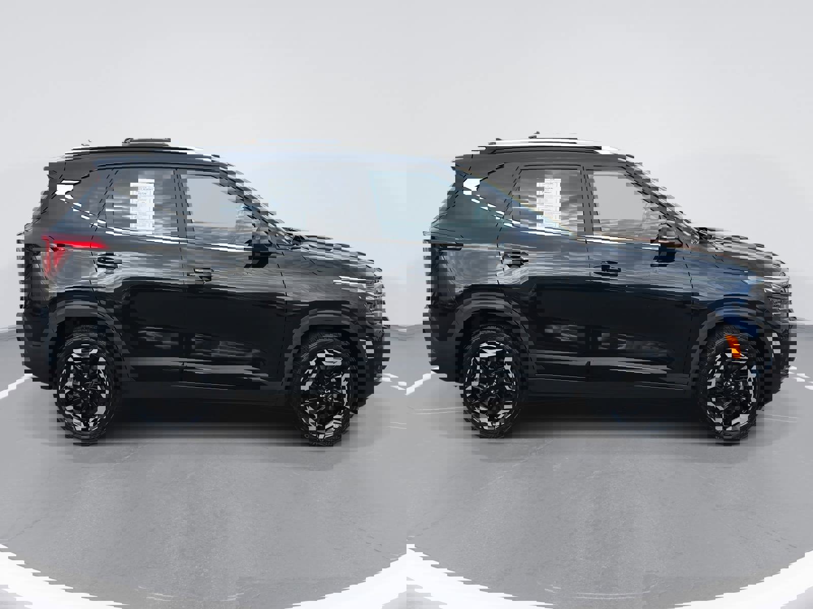 Used 2024 Kia Seltos SX w/ SX Sunroof Package image 4