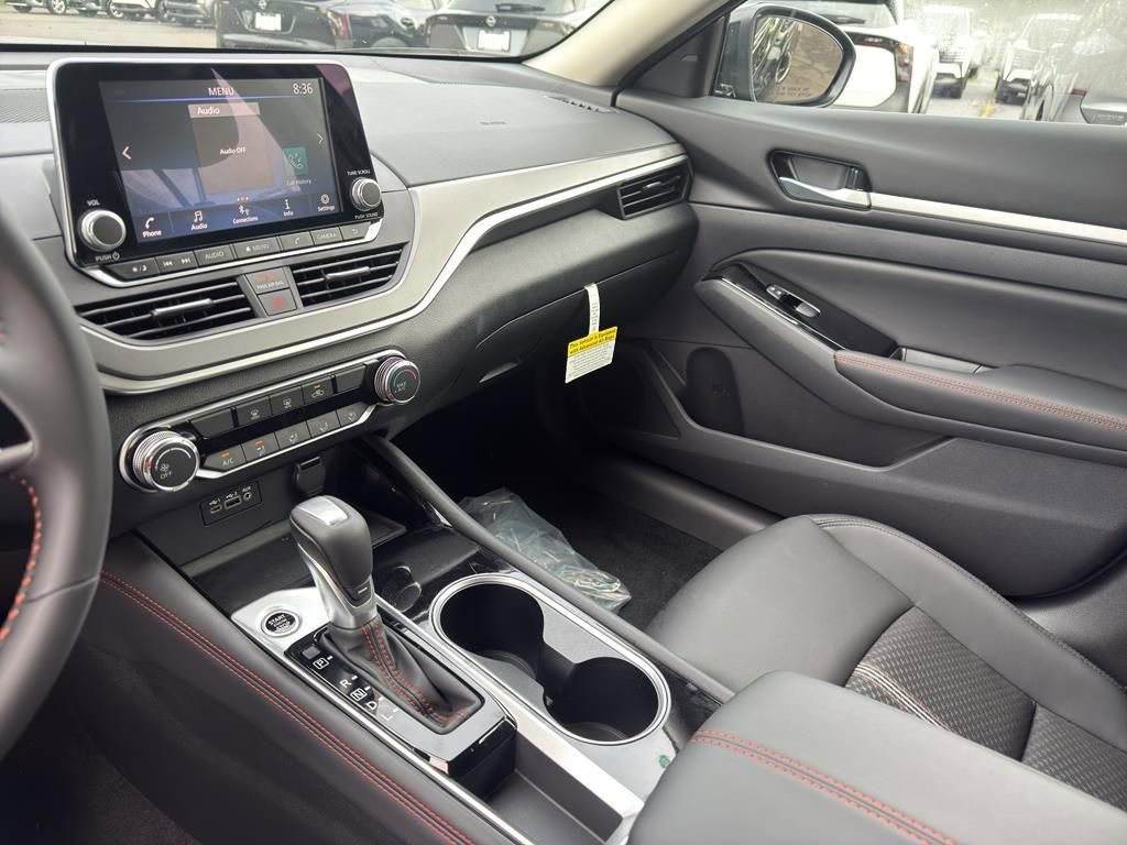 New 2025 Nissan Altima 2.5 SR image 22