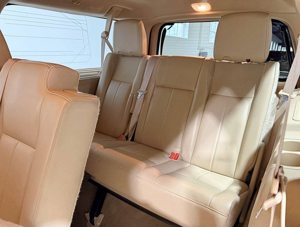 Used 2014 Ford Expedition EL XLT w/ Equipment Group 202A image 32