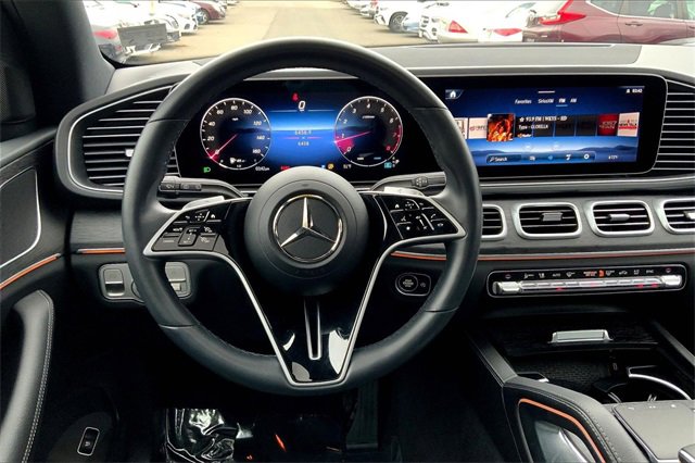 Used 2025 Mercedes-Benz GLE 350 4MATIC image 4